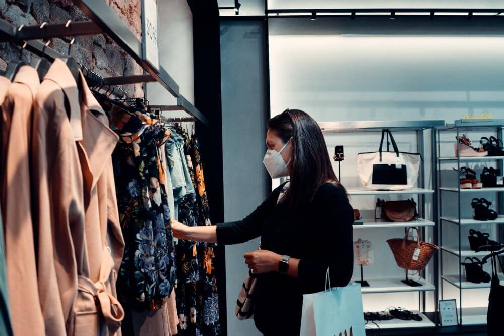 New Technology Trends Will Define Retail In 2022 And Beyond