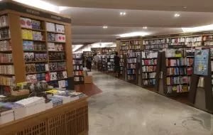 kinokuniya-bookstore_300x190_1_
